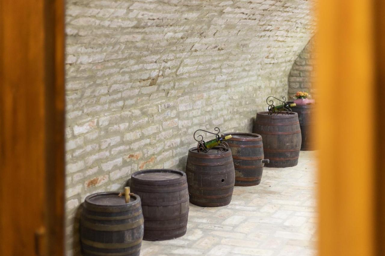 Kuca Za Odmor Baranjski Dvori Zmajevac Exterior foto