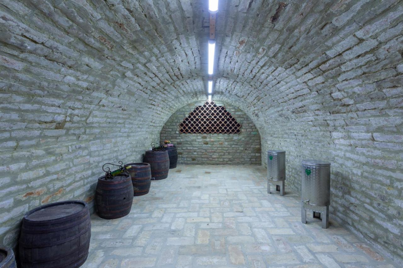 Kuca Za Odmor Baranjski Dvori Zmajevac Exterior foto